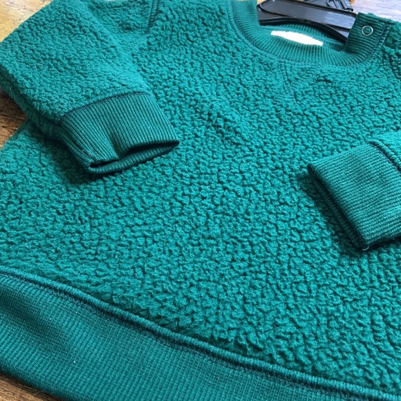 PLUSH BABY LONG SLEEVE SWEATER(6-9m)!! - Picture 3 of 7